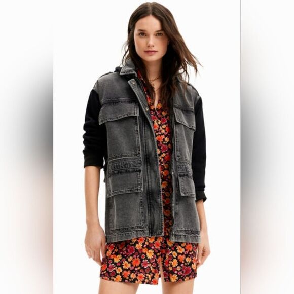 NWOT Desigual 2 in 1 jacket with hood - Picture 1 of 8